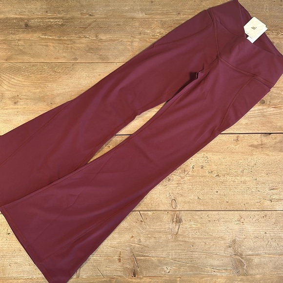 NWT- Fabletics HW Crossover Flare -MERLOT (32”) REGULAR INSEAM - Picture 4 of 12